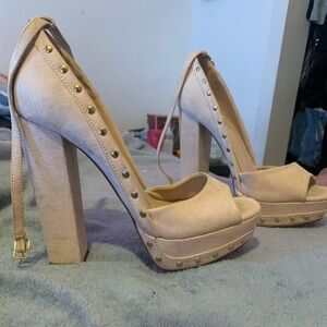 SHOEDAZZLE Heels